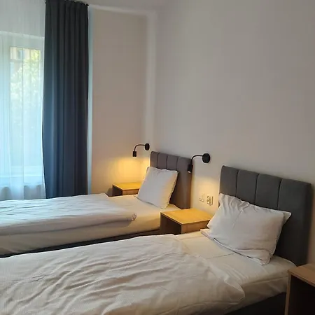 Отель Polonia *